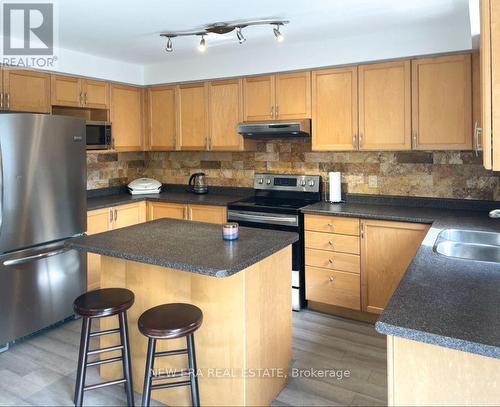 1377 Spring Garden Court, Mississauga, ON - Indoor Photo Showing Kitchen With Stainless Steel Kitchen With Double Sink