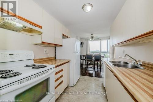 801 - 65 Highland Crescent, Kitchener, ON - Indoor Photo Showing Kitchen With Double Sink