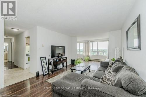 801 - 65 Highland Crescent, Kitchener, ON - Indoor Photo Showing Living Room