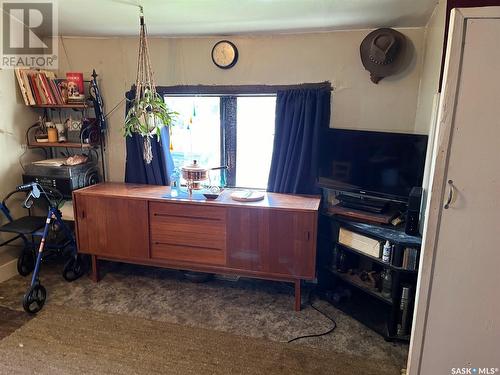 202 3Rd Avenue, Young, SK - Indoor