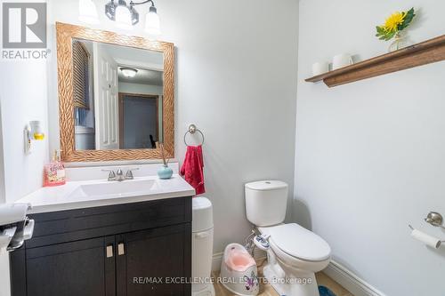 830 Stonegate Drive, Woodstock, ON - Indoor Photo Showing Bathroom