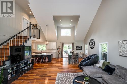 389 Willmann Road, Prince George, BC - Indoor Photo Showing Living Room