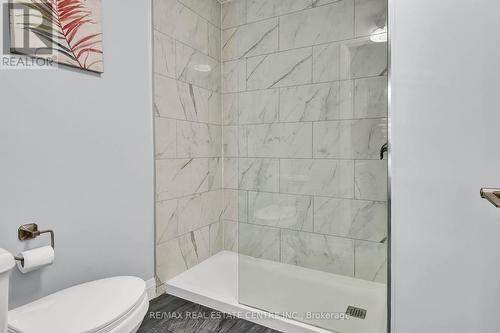 5 - 110 Fergus Avenue, Kitchener, ON - Indoor Photo Showing Bathroom