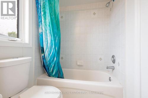 Upper - 2429 Aztec Gate, Oakville, ON - Indoor Photo Showing Bathroom