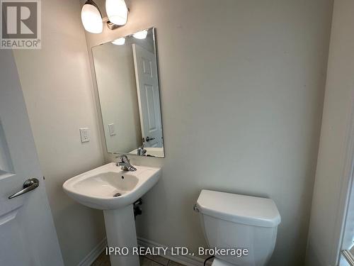 112 Bond Head Court, Milton, ON - Indoor Photo Showing Bathroom