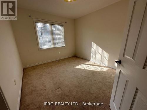 112 Bond Head Court, Milton, ON - Indoor Photo Showing Other Room