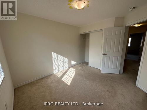 112 Bond Head Court, Milton, ON - Indoor Photo Showing Other Room