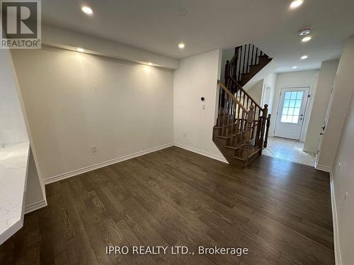 112 Bond Head Court, Milton, ON - Indoor Photo Showing Other Room