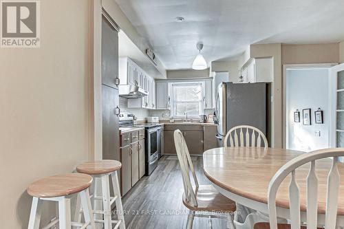 334 Regal Drive, London, ON - Indoor Photo Showing Dining Room