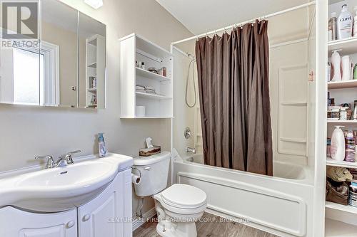 334 Regal Drive, London, ON - Indoor Photo Showing Bathroom