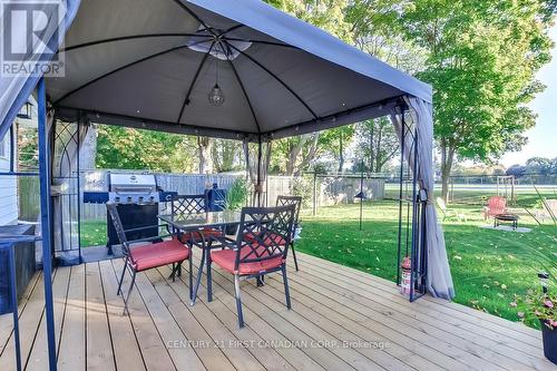 334 Regal Drive, London, ON - Outdoor With Deck Patio Veranda With Exterior