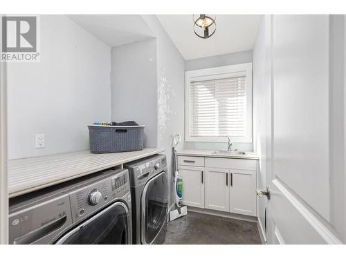 13250 Apex Crescent, Lake Country, BC - Indoor Photo Showing Laundry Room