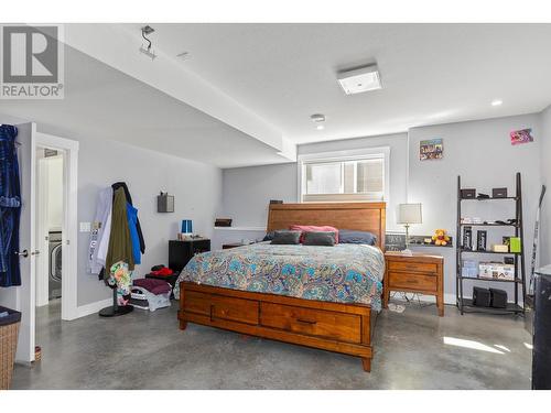 13250 Apex Crescent, Lake Country, BC - Indoor Photo Showing Bedroom