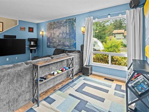 4030 Daffodil Pl, Saanich, BC 