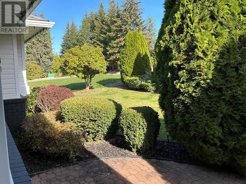 2915 Canada Way, Blind Bay, BC - Outdoor