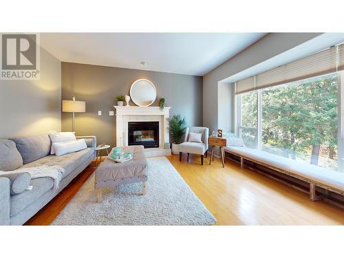 2915 Canada Way, Blind Bay, BC - Indoor Photo Showing Living Room With Fireplace