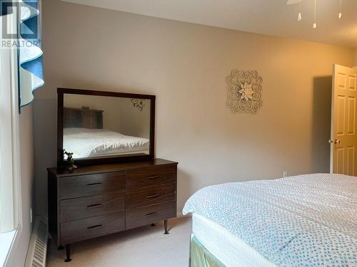 719 11Th  Avenue Unit# 204, Castlegar, BC - Indoor Photo Showing Bedroom