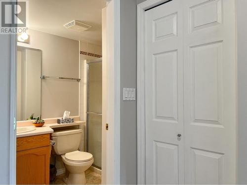 719 11Th  Avenue Unit# 204, Castlegar, BC - Indoor Photo Showing Bathroom