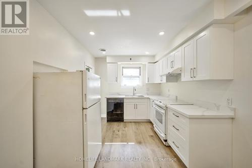 12 Macbeth Boulevard, St. Catharines, ON - Indoor Photo Showing Kitchen