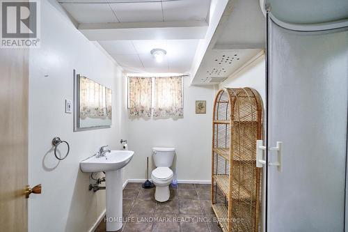 12 Macbeth Boulevard, St. Catharines, ON - Indoor Photo Showing Bathroom