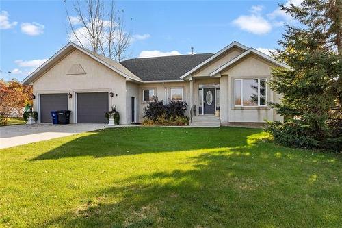 4 Glenwood Bay, Grunthal, MB 