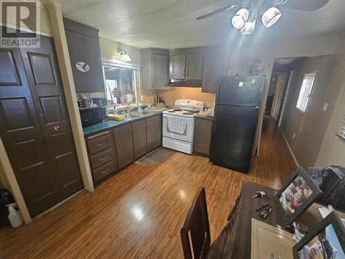 5730 Cook Crescent, Prince George, BC - Indoor Photo Showing Kitchen With Double Sink