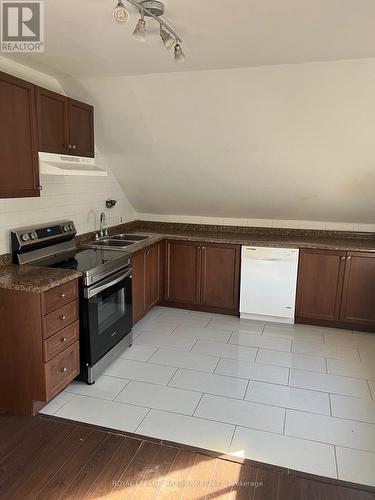 Upper - 7974 Kipling Avenue, Vaughan, ON - Indoor Photo Showing Kitchen With Double Sink