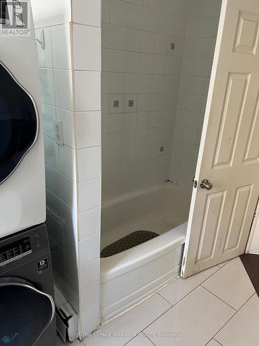 Upper - 7974 Kipling Avenue, Vaughan, ON - Indoor Photo Showing Laundry Room