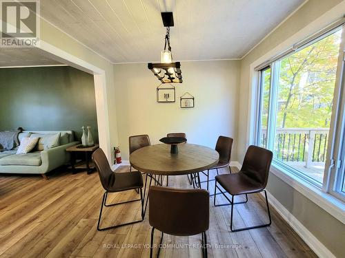 1138 Siesta Drive, Tiny, ON - Indoor Photo Showing Dining Room