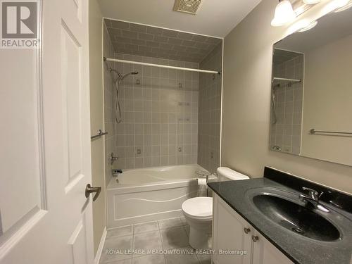 802 Fowles Court, Milton, ON - Indoor Photo Showing Bathroom