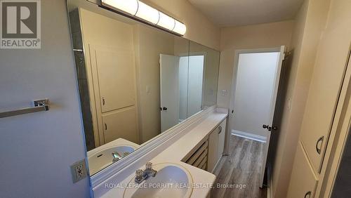 7 - 2773 Lake Shore Boulevard W, Toronto, ON - Indoor Photo Showing Bathroom