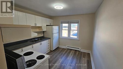 7 - 2773 Lake Shore Boulevard W, Toronto, ON - Indoor