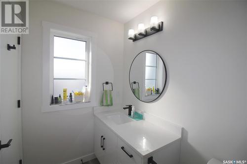 3095 Dumont Way, Regina, SK - Indoor Photo Showing Bathroom