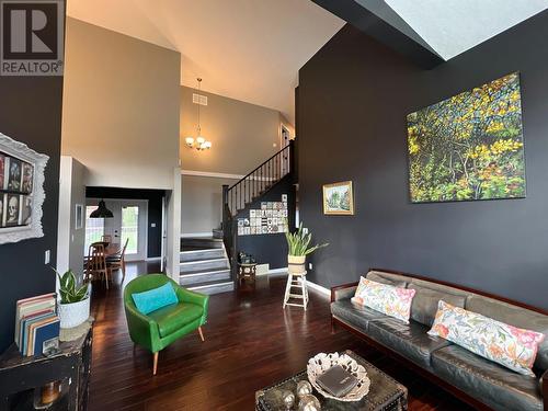 160 Nickel Ridge Avenue, Quesnel, BC - Indoor Photo Showing Living Room