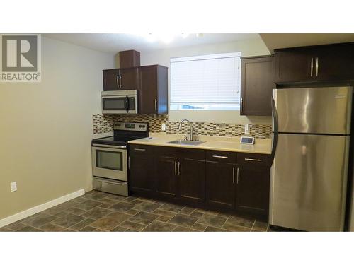 160 Nickel Ridge Avenue, Quesnel, BC - Indoor Photo Showing Kitchen