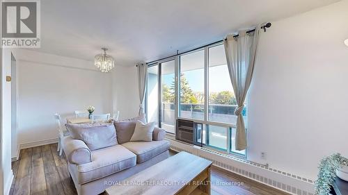 312 - 1250 Bridletowne Circle, Toronto, ON - Indoor Photo Showing Living Room