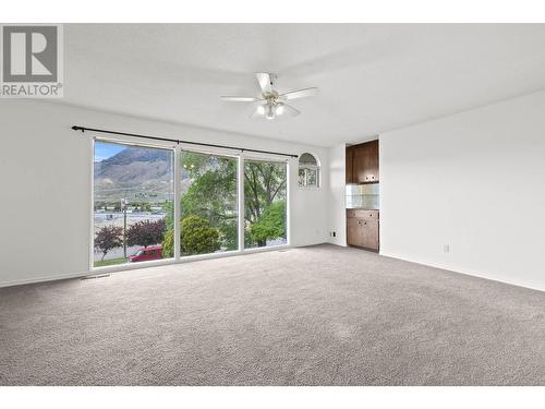 2173 Glenwood Drive, Kamloops, BC - Indoor