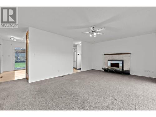 2173 Glenwood Drive, Kamloops, BC - Indoor With Fireplace