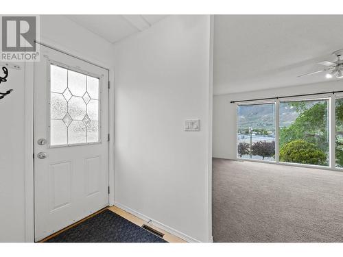 2173 Glenwood Drive, Kamloops, BC - Indoor Photo Showing Other Room