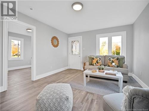 103 Mcsweeney Avenue, Moncton, NB - Indoor Photo Showing Living Room