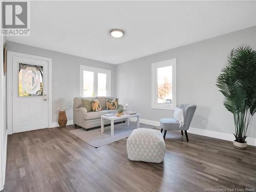 103 Mcsweeney Avenue, Moncton, NB - Indoor Photo Showing Living Room