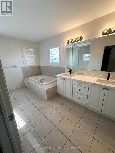 62 Owens Road, New Tecumseth, ON - Indoor Photo Showing Bathroom