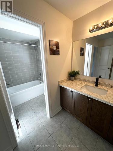 62 Owens Road, New Tecumseth, ON - Indoor Photo Showing Bathroom