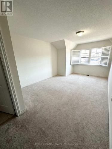 62 Owens Road, New Tecumseth, ON - Indoor Photo Showing Other Room