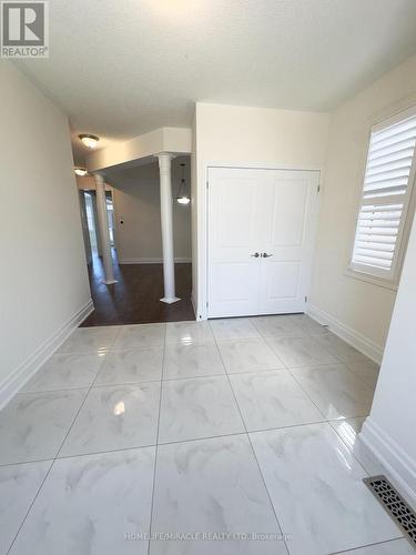 62 Owens Road, New Tecumseth, ON - Indoor Photo Showing Other Room