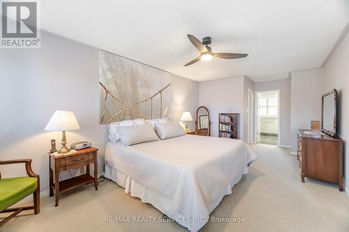 31 Newbury Crescent, Brampton, ON - Indoor Photo Showing Bedroom