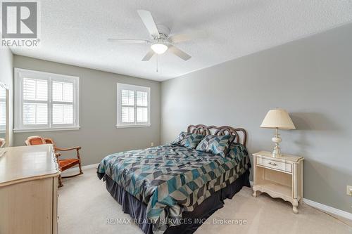 31 Newbury Crescent, Brampton, ON - Indoor Photo Showing Bedroom