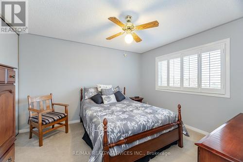 31 Newbury Crescent, Brampton, ON - Indoor Photo Showing Bedroom