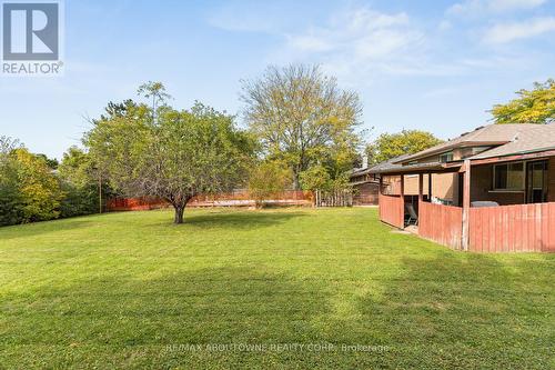 356 Sawyer Road, Oakville, ON - Outdoor