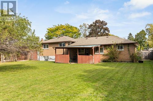 356 Sawyer Road, Oakville, ON - Outdoor